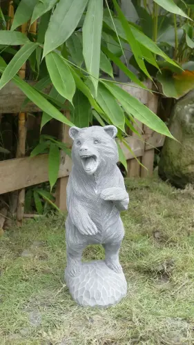 Artikelbild des Artikels “Stehender Bär auf 2 Beinen, 41 cm Höhe | Steinguss “
